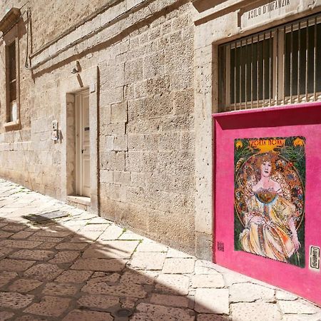 Hub Portanova Hostel Trani Exterior photo